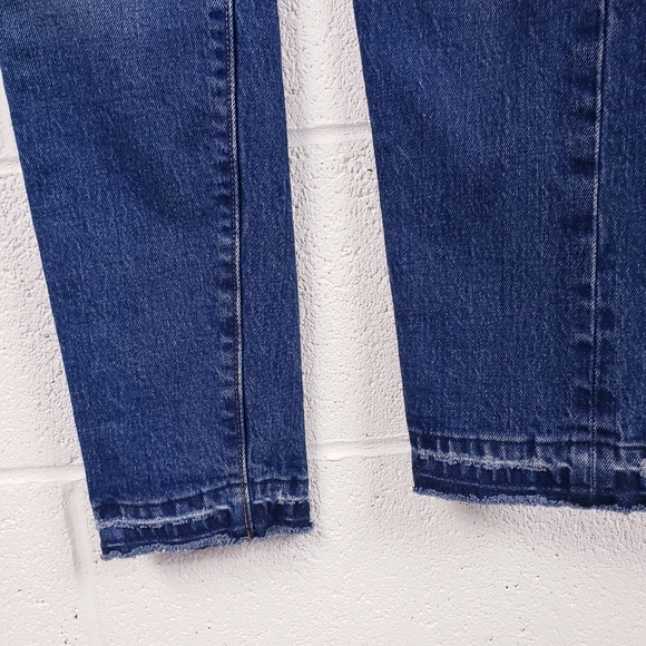 Levi's 501 Skinny Jeans Button Fly Dark Wash Women's Size 24 /30 - Picture 7 of 14